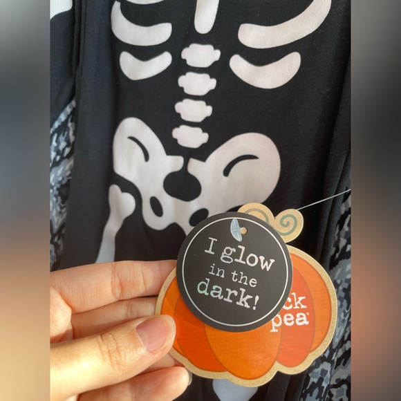 NWT Glowing Skeleton Sleeper - Picture 2 of 4